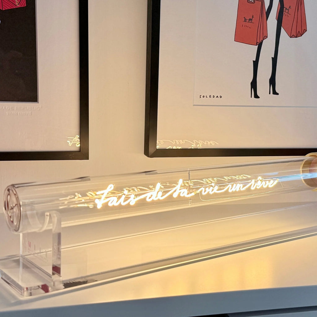 MITB - Fais De Ta Vie Un Rêve - Light Tube