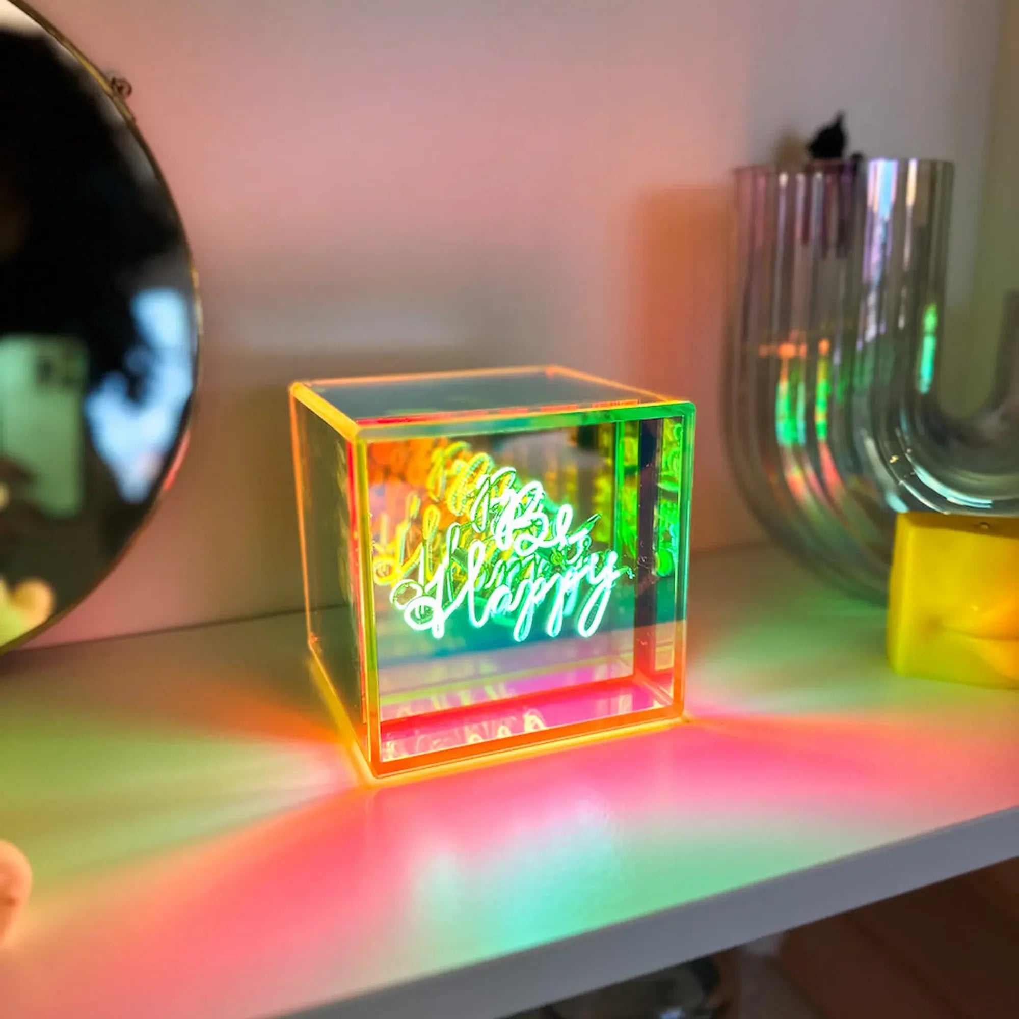 Be Happy Light Cube