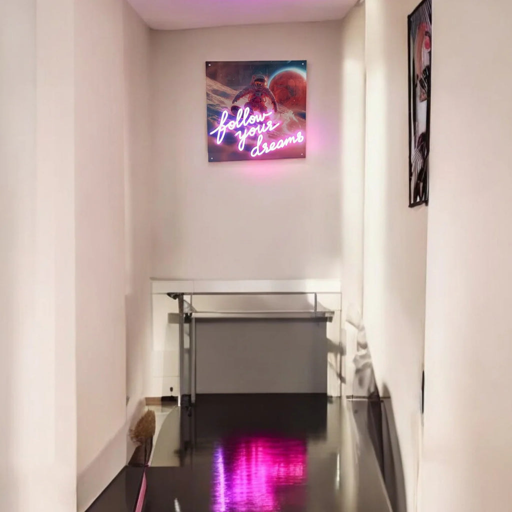 MITB - Follow Your Dreams - Light Frame