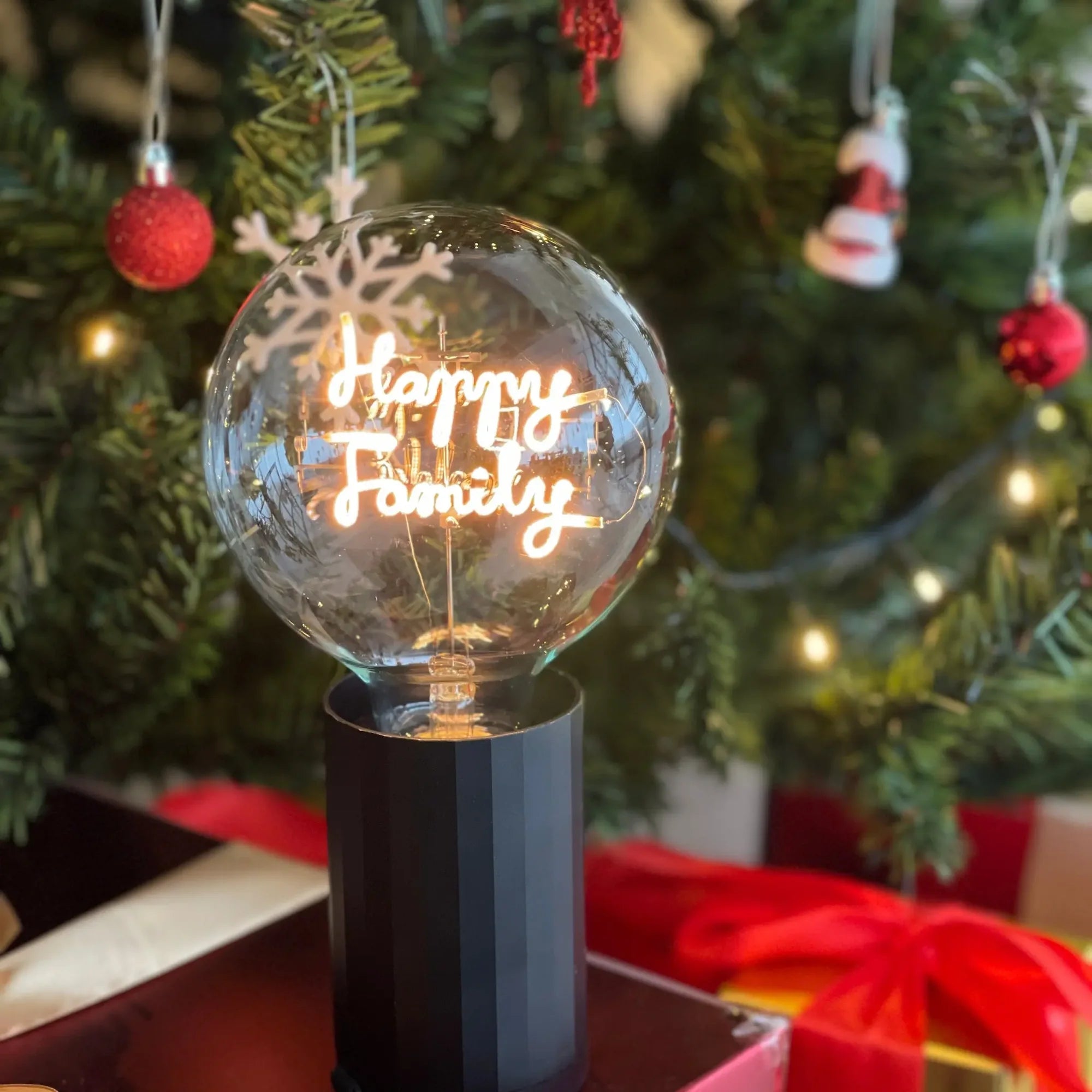 MITB - Happy Family - Wireless Bulb