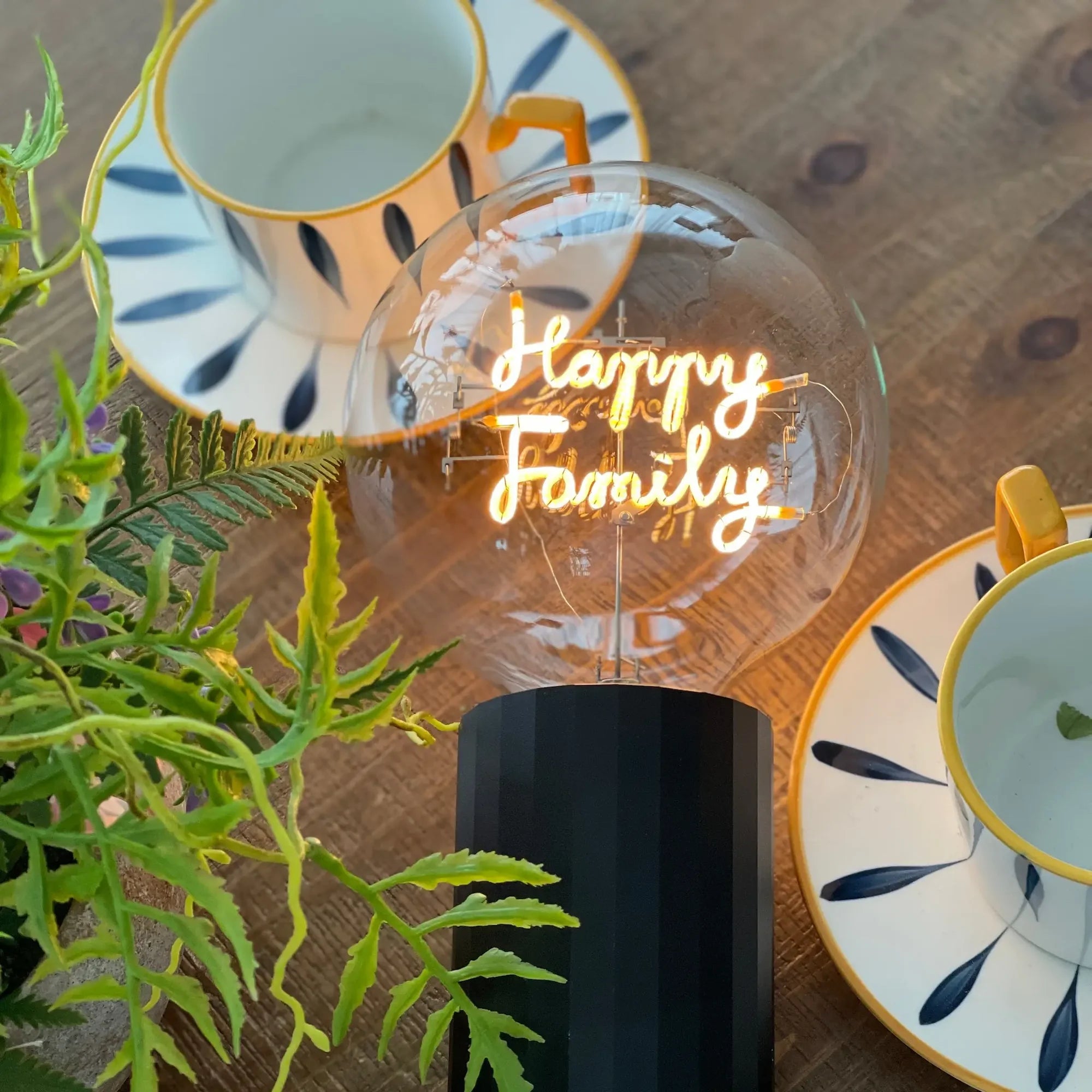 MITB - Happy Family - Wireless Bulb