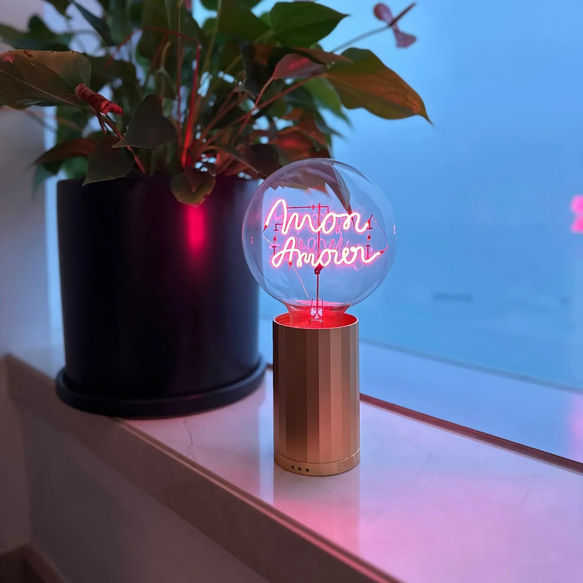 Mon Amour - Wireless Bulb