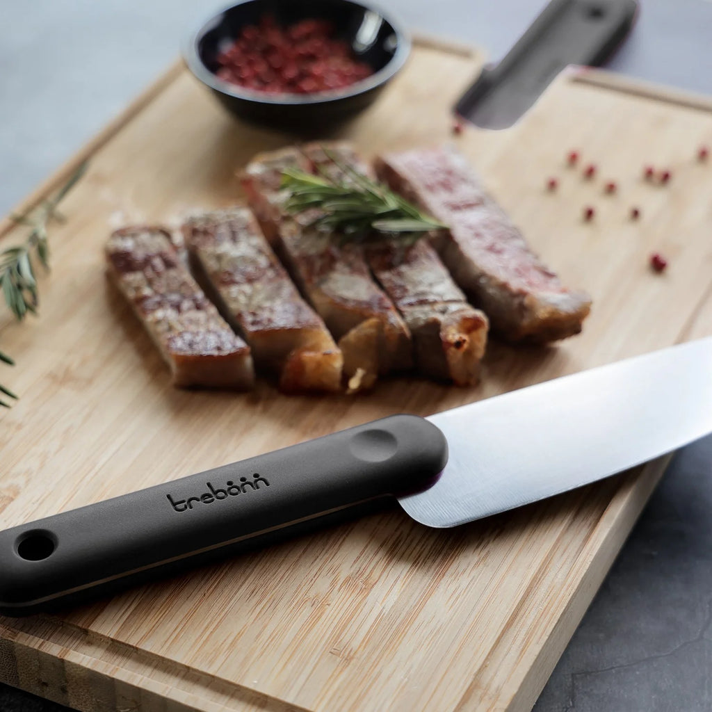 Trebonn - Artu Chef Black Edition – Bamboo Cutting Board with Integrated Chef’s Knife