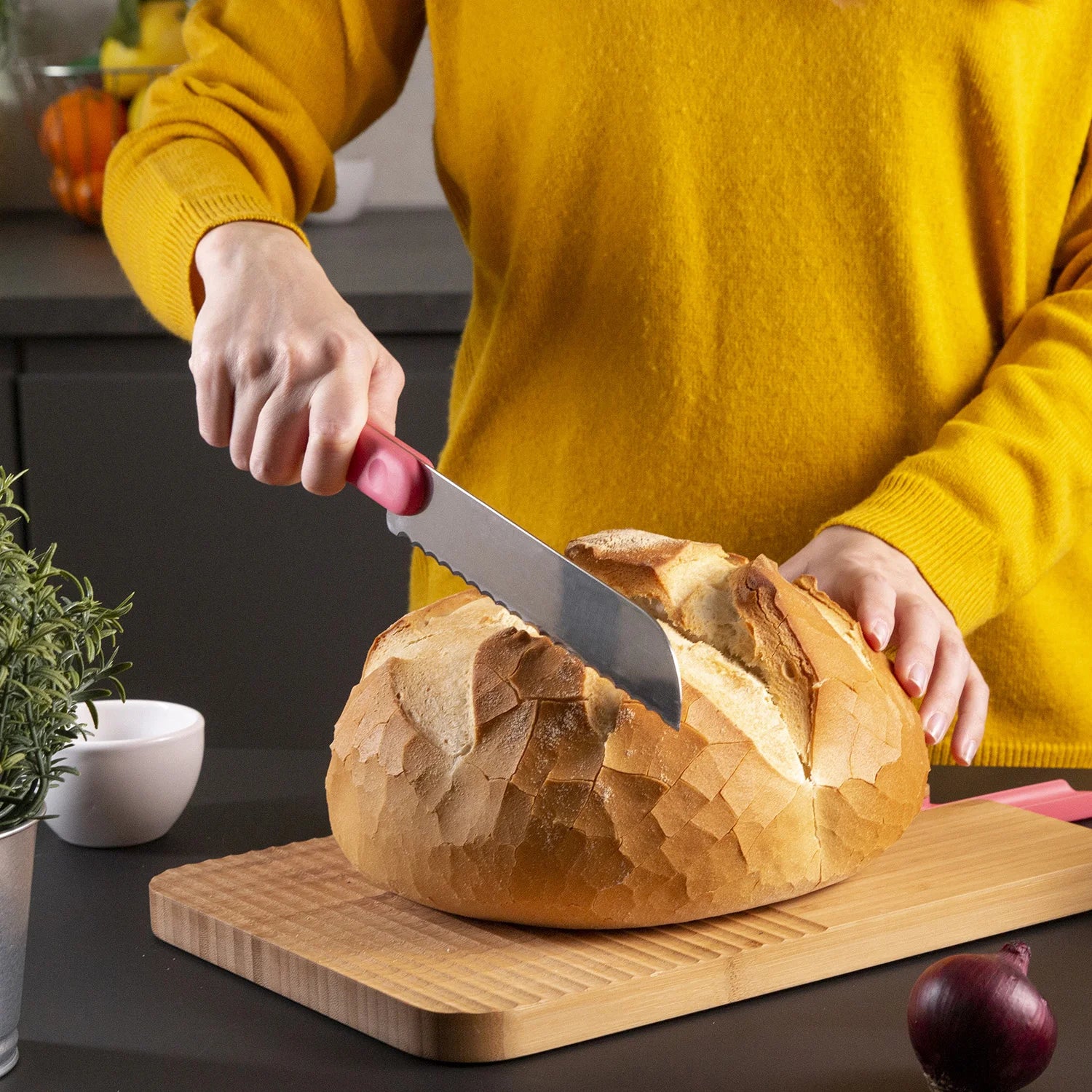 Artu Bread – Bamboo Cutting Board with Serrated Bread Knife