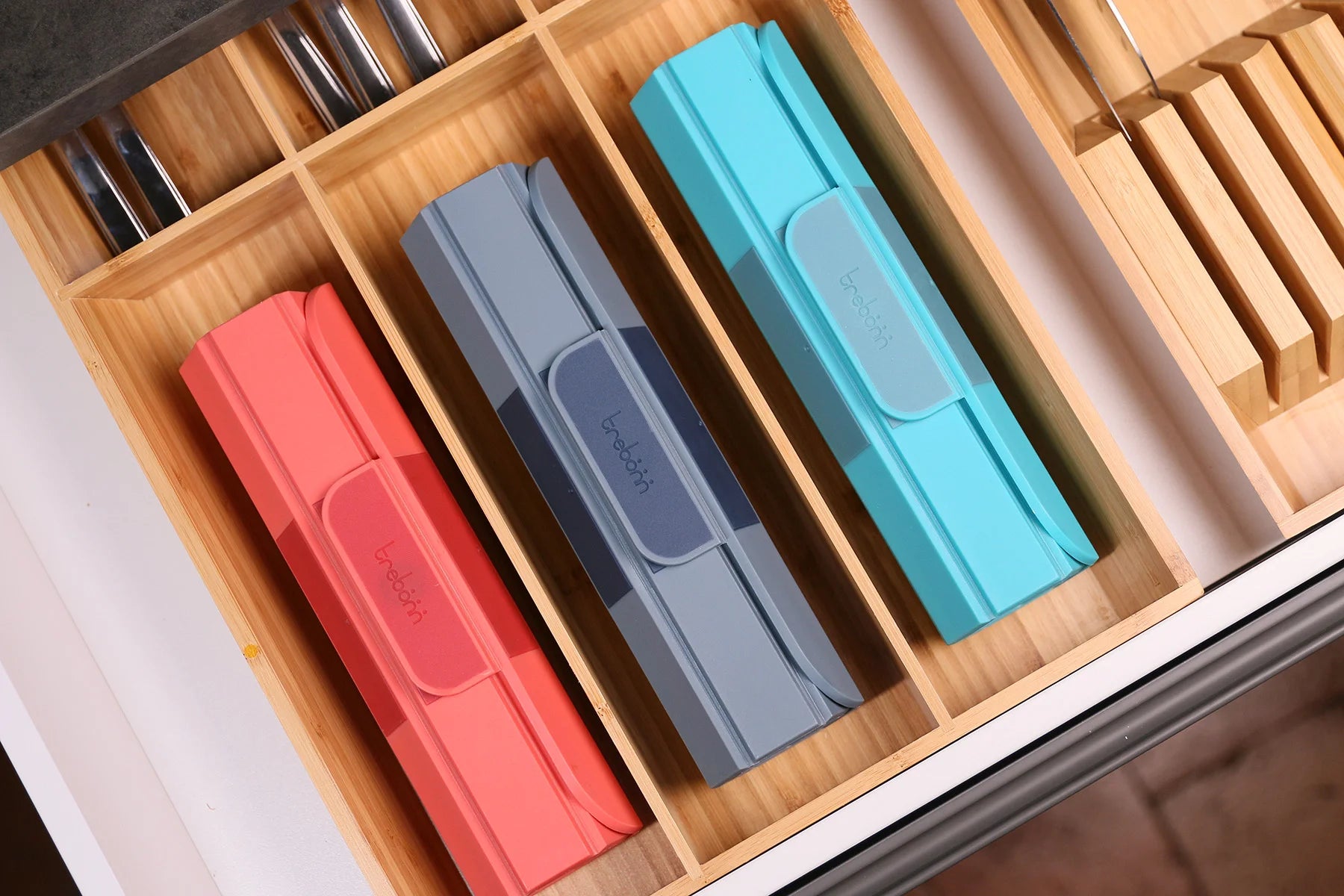 Roll – Rollable Space-Saving Plastic Cutting Board