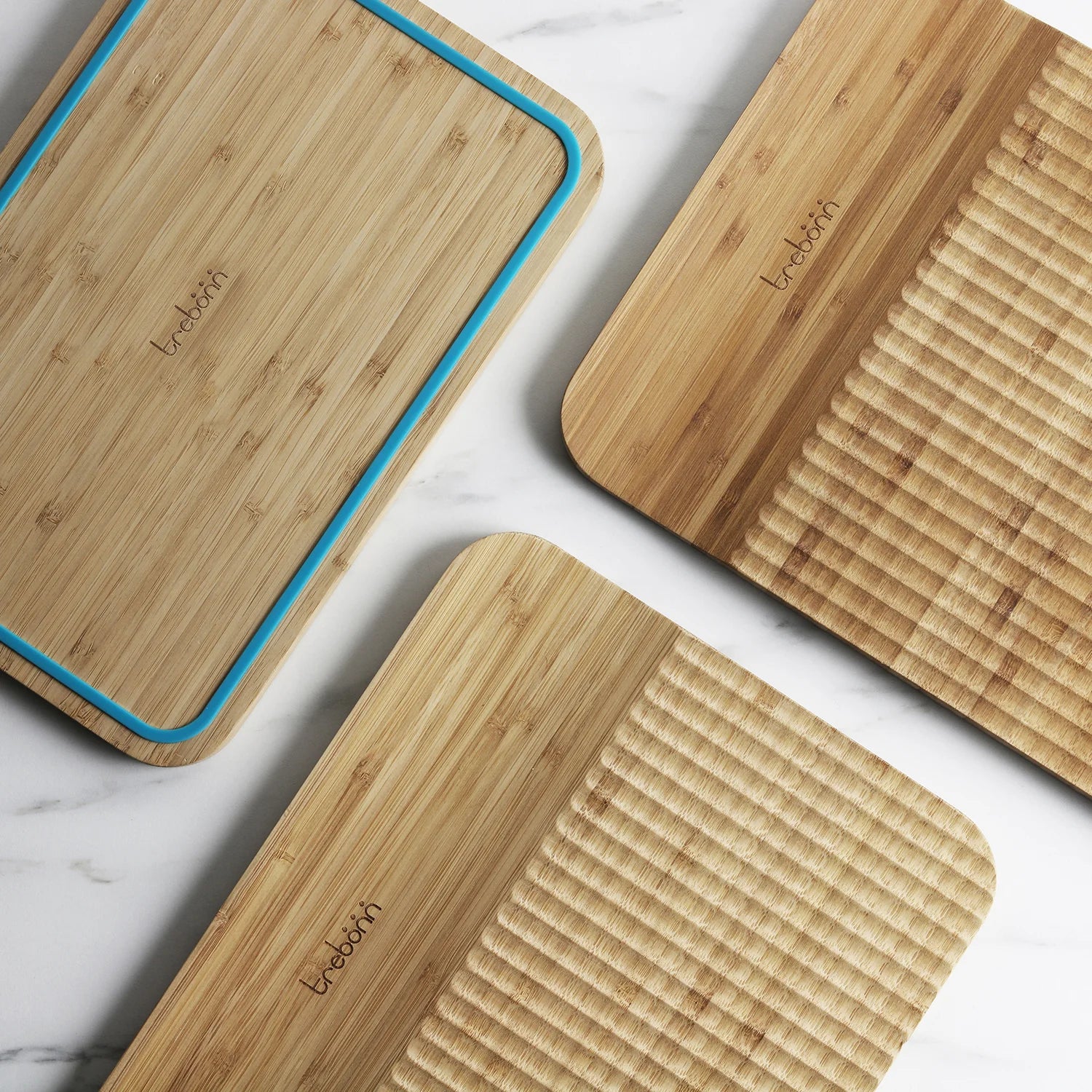 Wave – Bamboo Cutting Board with Cutting Guide Pattern and Food Collection Channel