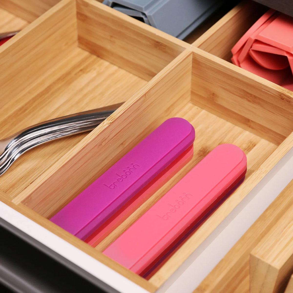 Trebonn - Domino – Trivet Made of 4 Colored Silicone Bars