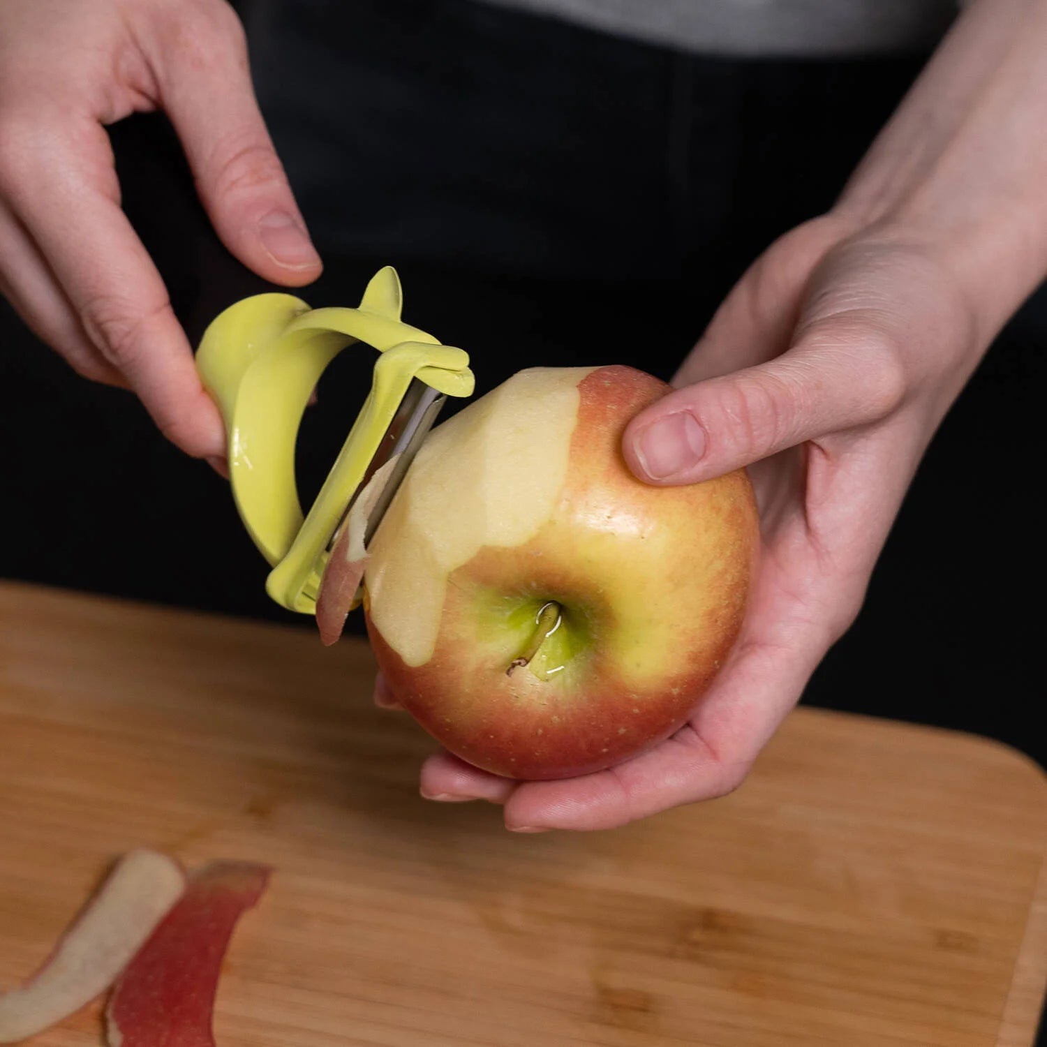 SBUCCIO Y – Y-Shaped Vegetable Peeler with Ergonomic Handle