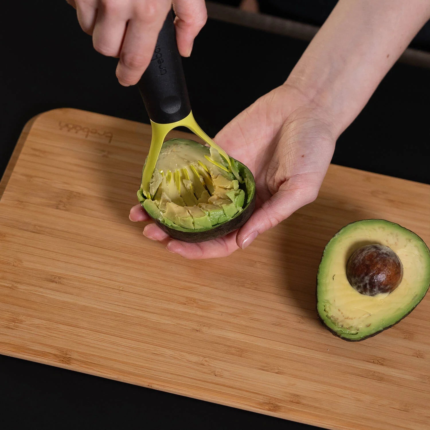 Trebonn - AVOCADO – Avocado Peeler/Slicer with Ergonomic Handle